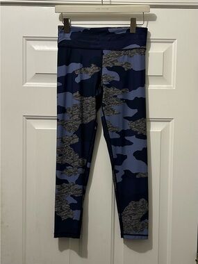 Blue & Gray Camouflage AERIE Leggings Medium